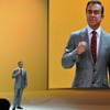 ゴーンCEOが登場したパリモーターショー12ルノーブース