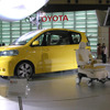【東京モーターショー04】ポルテ、両側スライドドアは車いす向け…