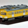 クモハ 401 形奇数車（左）・クモハ 401 形偶数車