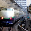 東京駅に停車中の200系