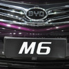 BYD・M6