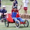 カートコンテストに自作のマリオカートで出場した少年、ゴール時に転倒して鎖骨を骨折