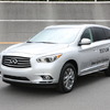 日産の先進技術発表会で用意されたFFのHV試作車