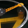 揺れ動く様子は真上に設置されたカメラで中央部のLEDランブを撮影して判断している。