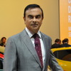 ゴーンCEOが登場したパリモーターショー12ルノーブース