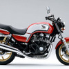 ホンダ CB750 のカラーリングを変更