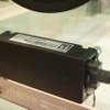 スピーカーに組み合わされるフルデジタルマルチ駆動システム。