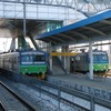 東豆川（トンドゥチョン）駅で発車を待つ白馬高地（ペンマゴジ）行きの通勤（トングン）列車。9501系気動車で運転されている。