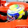 フェラーリ F138の感触を確かめるマッサ