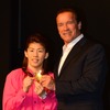 吉田沙保里選手とアーノルド・シュワルツェネッガー（ラストスタンド記者会見）