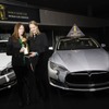 2013ワールドグリーンカーオブザイヤーに輝いたテスラ モデルS（ニューヨークモーターショー13）
