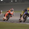 一時は7番手まで後退するも挽回し2位表彰台を獲得した#46 V・ロッシ & YZR-M1