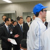【新聞ウォッチ】 豊田社長、「東北ReBORN」“期待の星”学園1期生を激励