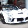 ラ・フェラーリをテストするアロンソ選手