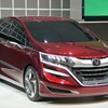 上海モーターショー2013、ホンダは中国で2014年発売予定のミニバンのコンセプトモデル『コンセプト M』を世界初公開した。