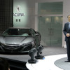 「NSXコンセプト」を横に、中国でのAcura展開を語るホンダの伊東孝伸社長