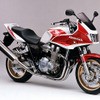 ホンダ、CB1300 SUPER FOURをマイナーモデルチェンジ