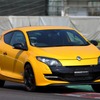 鈴鹿テスト中のメガーヌRS