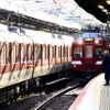 近鉄の鮮魚列車が鶴橋駅を出発（2013年4月末）