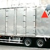 日産車のパーツはすべてイギリスから運ばれる……わけないか