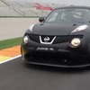 スペインのサーキットを走行する日産ジューク-R