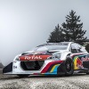 フランス南部のモン・ヴァントゥをテスト走行するプジョー 208 T16 パイクスピーク