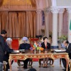 インドのシン首相が訪タイ、インラク首相と会談