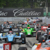 混乱続発となったレース2を制したのは、パジェノーだった（車番77）。写真：IndyCar