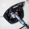 電気自動車、7割以上が「今後普及する」…インターネットコム調べ 画像