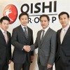 マシュー社長（右から２人目）とマールット氏（左から２人目）