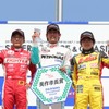 全日本F3選手権・中山雄一（中央）