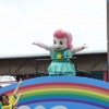 バットのびしょぬれ夏休み！地元園児が体験
