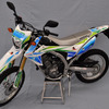 抽選賞品に三宅島エンデューロレースのオリジナルデカールをまとったCRF250Lの新車が