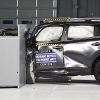 【IIHS衝突安全】トヨタ RAV4 新型、新スモールオーバーラップテストで最低評価