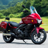 ホンダ CTX700、ハイウインドスクリーンとパニアケース付き