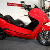 【東京モーターサイクルショー05】大本命、ホンダ フォルツァ カスタムの写真蔵