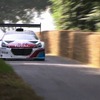 グッドウッド名物のヒルクライムに挑むプジョー208T16パイクスピーク