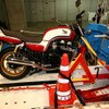 【東京モーターサイクルショー05】写真蔵…バイク以外にもいろいろ