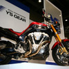 【東京モーターサイクルショー05】ジャパニーズVツイン、ヤマハ MT-01 写真蔵