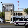 豊橋鉄道の市内電車が公会堂前をゆく