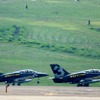 離陸はフォーメーションを組んだ状態で行われた。