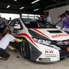 シビックWTCC、伊沢選手テスト走行のようす