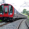 ロンドン地下鉄のS形電車。初の冷房車としてサークル線でも運転を開始した。