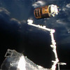 SSRMSから放出された「こうのとり」4号機（出典：JAXA／NASA）