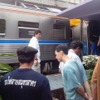バンコクで列車脱線、駅の屋根に衝突