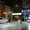 フランクフルト中央駅に展示された「XL1」と「e-up!」