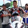 三谷謙治監督（右・YSP東淀川）と中須賀選手