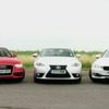アウディA4、新型レクサスISのIS300h、BMW3シリーズを比較した英『Auto Express』