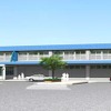 このほどリニューアルした柏崎駅舎のイメージ。全体を海のイメージでまとめている。