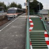 鈴鹿サーキット稲生駅の縁石を模した塗装